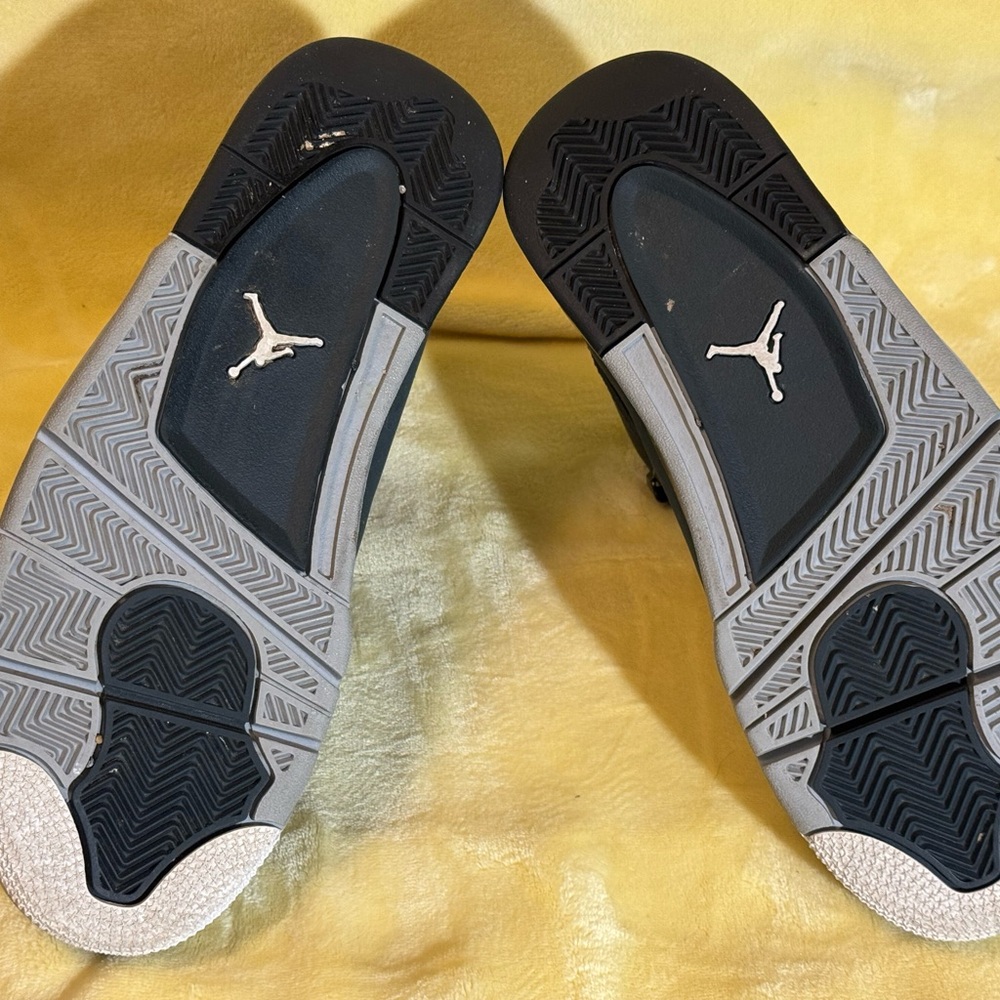 AIR JORDAN DUB ZERO, CLASSIC CHARCOAL/WOLF GRAY - Picture 2 of 5